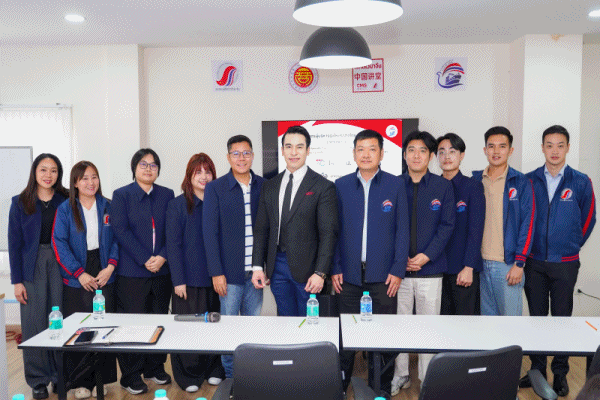 ครูพี่ป๊อป