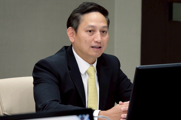 วีรพัฒน์ เกียรติเฟื่องฟู