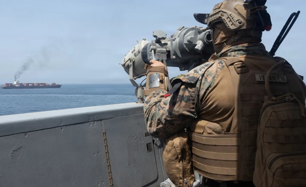 Trump orders Navy to 'shoot and kill any boat' laying mines in Hormuz Strait