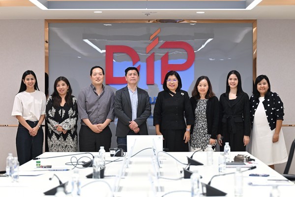 พาณิชย์ ถกผู้ประกอบการแกลเลอรี ร่วมมือต่อยอดผลงานศิลปะของไทย