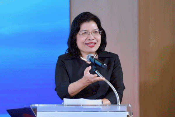 พาณิชย์ ชวนร่วมประมูล 12 ผลงานศิลปะระดับมาสเตอร์พีชในงาน ART UNIVERSE