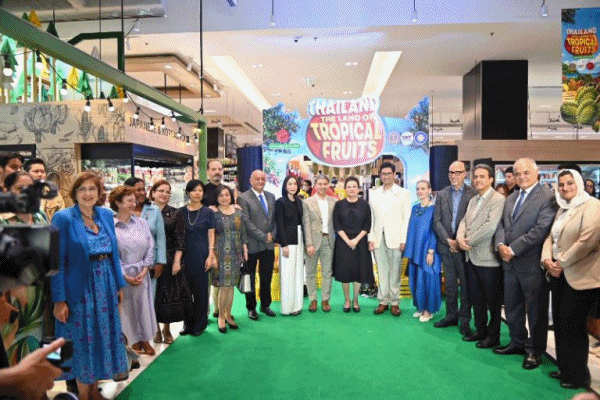 พาณิชย์ ยกทัพผลไม้ไทยบุกพารากอน เปิด Thailand : The land of tropical fruits เชิญทูต 15 ประเทศร่วมชิม&ndash;ชมศักยภาพผลไม้ไทย ต่อยอดตลาดส่งออก