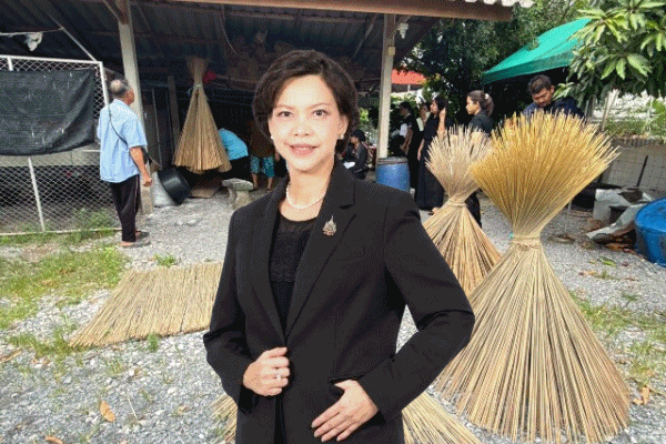 กรมทรัพย์สินทางปัญญา ชวนรู้จัก 2 GI หัตถกรรม 'กระจูดควนเคร็ง&ndash;คล้าศรีบุญเรือง'จากภูมิปัญญาท้องถิ่น สู่ดีไซน์ร่วมสมัย ชวนคนรุ่นใหม่เลือกใช้สินค้า GI สร้างรายได้คืนสู่ชุมชน