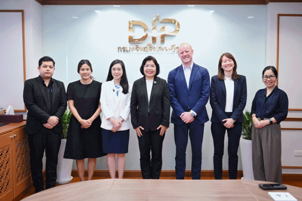 พาณิชย์ ถกสมาคมผู้สร้างภาพยนตร์สหรัฐฯ แลกเปลี่ยนคุ้มครองลิขสิทธิ์ยุค AI