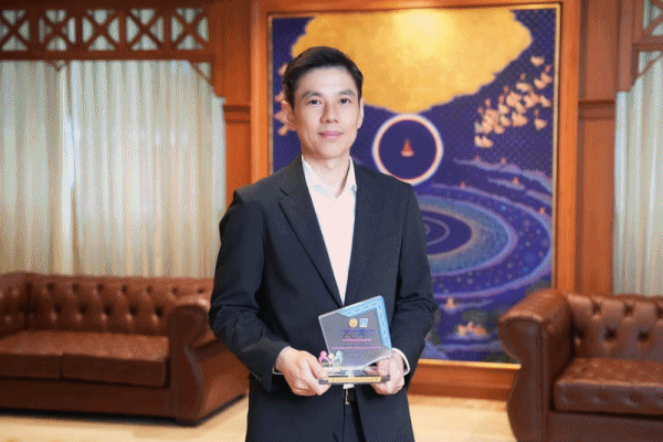 ธอส.รับโล่เกียรติคุณ