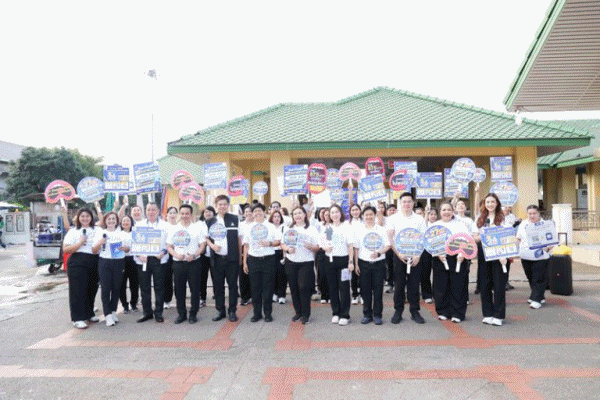 สปส.ลุยเมืองนนท์ จัดขบวนรณรงค์เชิญชวนนายจ้าง-ผู้ประกันตน ตรวจสอบสิทธิให้ชัวร์ ก่อนออกไปใช้สิทธิเลือกตั้งบอร์ดฯ 27 ก.ย. นี้