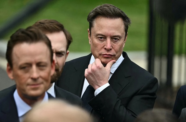 SpaceX and Tesla have high election stakes as Elon Musk pours $366 million into campaigns