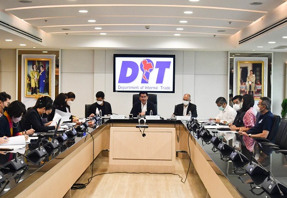 พาณิชย์ เผยหมู ไก่ ไข่ น้ำมันปาล์ม ราคาลง ขอผู้ผลิตตรึงอาหารกระป๋อง-เครื่องดื่ม