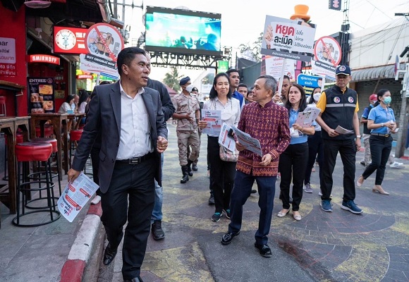 กรมทรัพย์สินทางปัญญาลุยหาดป่าตอง จ.ภูเก็ต รณรงค์ไม่ซื้อ ไม่ขาย ไม่ใช้ของปลอม