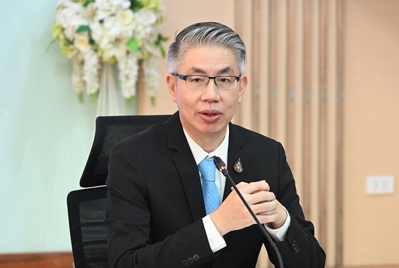 กระทรวงอุตฯ เคาะวงเงินกองทุนพัฒนาเอสเอ็มอีตามแนวประชารัฐ 1,500 ล้านบาท ปล่อยสินเชื่อลดโลกร้อน วงเงินกู้เริ่มต้น 1 ล้านบาท ดอกเบี้ยต่ำร้อยละ 3 ใน 3 ปีแรก ดันเอสเอ็มอีต่อยอดธุรกิจยั่งยืน