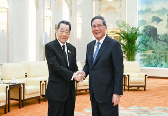 นายกฯ จีน พบนายธนินท์ เจียรวนนท์ ประธานอาวุโสเครือซีพีที่กรุงปักกิ่ง