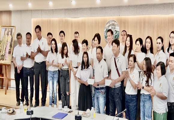 ปปร. 26 สถาบันพระปกเกล้า ส่งต่อความดีที่ยั่งยืน ครั้งที่ 1/2566 มอบทุนการศึกษา ซ่อมแซมโรงเรียน สร้างห้องน้ำ ให้อุปกรณ์การเรียนการสอน เสื้อผ้า หน้ากากอนามัย แก่ 6 โรงเรียนที่อุทัยธานี