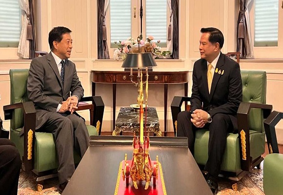เอกอัครราชทูตหาน จื้อเฉียง เข้าพบนายพีระพันธุ์ สาลีรัฐวิภาค รองนายกรัฐมนตรีและรัฐมนตรีว่าการกระทรวงพลังงาน