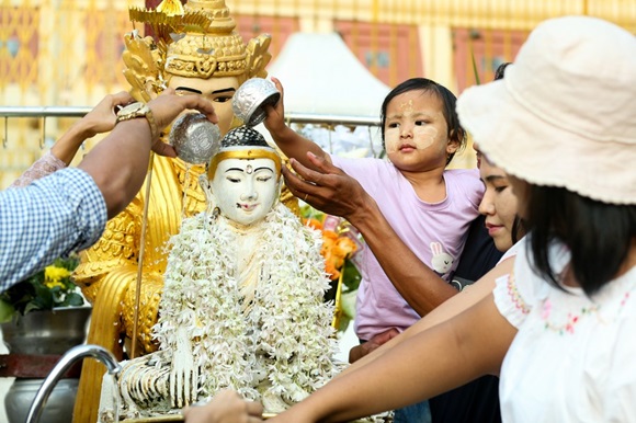เมียนมารับทัพนทท.ต่างชาติ กว่า 8.8 แสนคน ไทยครองแชมป์