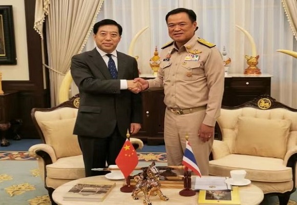 เอกอัครราชทูตหาน จื้อเฉียง เข้าพบนายอนุทิน ชาญวีรกูล รองนายกรัฐมนตรีและรัฐมนตรีว่าการกระทรวงมหาดไทย