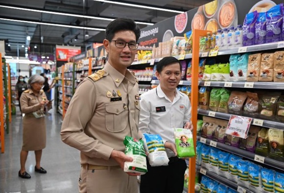 พาณิชย์สำรวจราคาสินค้า พบห้างจัดโปรฯ ลดราคา ต่อเนื่อง สินค้ามีเพียงพอ