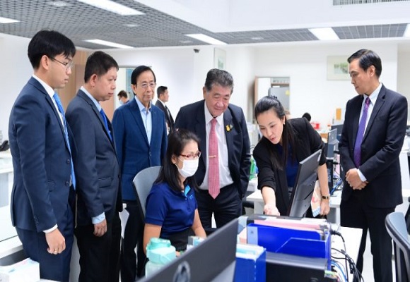ภูมิธรรม มอบนโยบาย คต. ทบทวนกฎระเบียบที่เป็นอุปสรรคทางการค้า เร่งผลักดันศูนย์ OSS ช่วยผู้ประกอบการเพิ่มยอดส่งออก