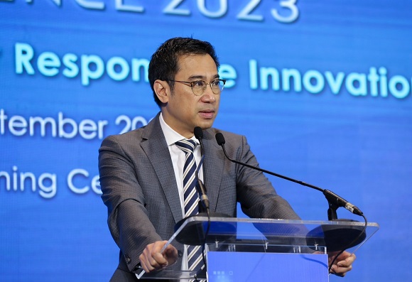 'คน : The Economics of Well-Being'