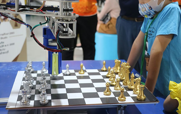 9141 ChessRobot 01