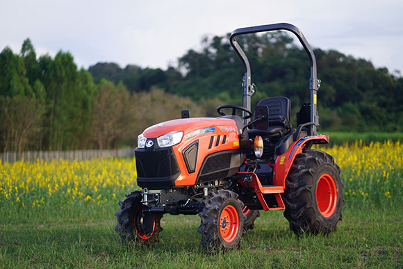 11867 Kubota LXe 261