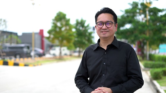 1223 พาวรอวัชระ ยุวนะศิริ