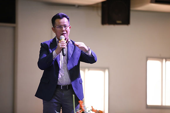 5604 KMITL รศดร คมสัน มาลีสี