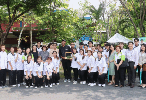 คณะท่องเที่ยวฯ มธบ. จัดเวิร์คช้อป ‘A day with Chef Kapom @DPU’ ปั้น ‘เชฟทำอาหาร’ สู่ Soft Power