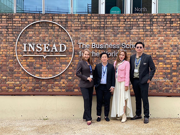 FWD ประกันชีวิต ส่งสุดยอดผู้บริหารตัวแทนรุ่นใหม่บินลัดฟ้า ติวเข้มอบรมหลักสูตร FWD Elite Signature Program at INSEAD รุ่นที่ 3