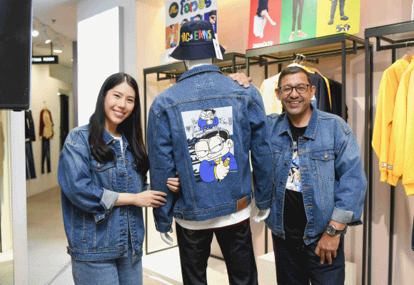 ‘แม็คยีนส์’ ชูกลยุทธ์ Collaboration ‘Mc x ขายหัวเราะ’ เปิดตัวคอลเลกชั่น ‘Mc โอเวอร์’ ส่งมอบประสบการณ์ความสนุกผ่านซอฟต์ พาวเวอร์ ด้านแฟชั่นไลฟ์สไตล์ และการ์ตูนไทย