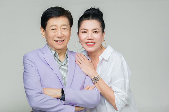 ‘ตุ๊ก ญาณี’ เลือก ‘ธีรพรคลินิก’ ช่วยย้อนวัยกว่า 10 ปี ด้วย Face-Lock