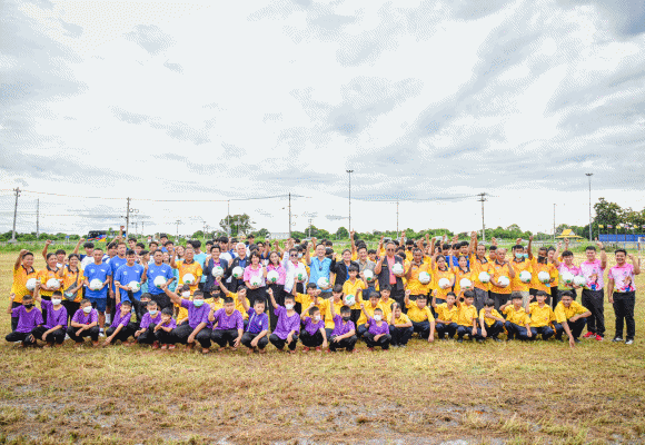 ‘พลังน้ำใจไทย’ ลงพื้นที่ โรงเรียนพรหมบุรี รัชดาภิเษก จังหวัดสิงห์บุรี ส่งมอบเงินสนับสนุนซ่อมแซม และอาคารสาธารณูปโภค
