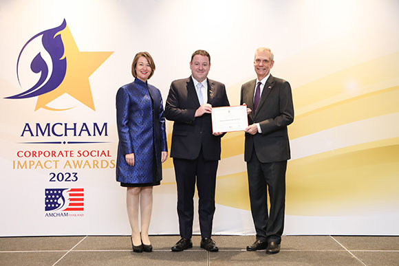 111052 TU AMCHAM