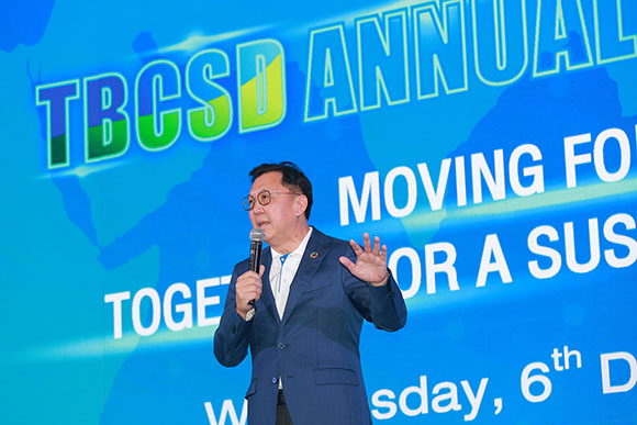 12200 จตุพร บุรุษพัฒน์