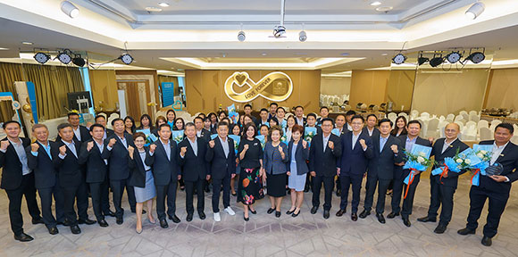 OCEAN LIFE ไทยสมุทร จัดงาน ‘OCEAN LIFE LOVE FOREVER ให้รักแทนคำขอบคุณ’ สำหรับผู้บริหารและพนักงานที่จะเกษียณอายุในปี 2023