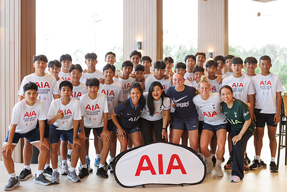 เอไอเอ ประเทศไทย จัดกิจกรรม AIA Tottenham Hotspurs Football Elite Camp 2024 คัดเยาวชนนักฟุตบอลโครงการช้างเผือก โรงเรียนอัสสัมชัญธนบุรี เก็บตัวพัฒนาศักยภาพการเรียนรู้เพื่อเป็นนักฟุตบอลมืออาชีพ
