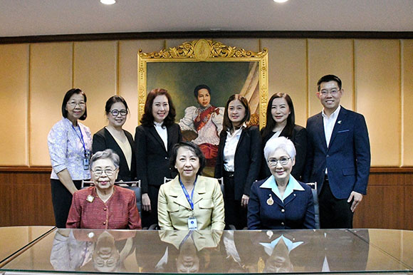 ลุยจัดงานการกุศล ‘สานฝัน..ปันน้ำใจ’ มอบเป็นทุนการศึกษาแก่นักศึกษาคณะพยาบาลศาสตร์