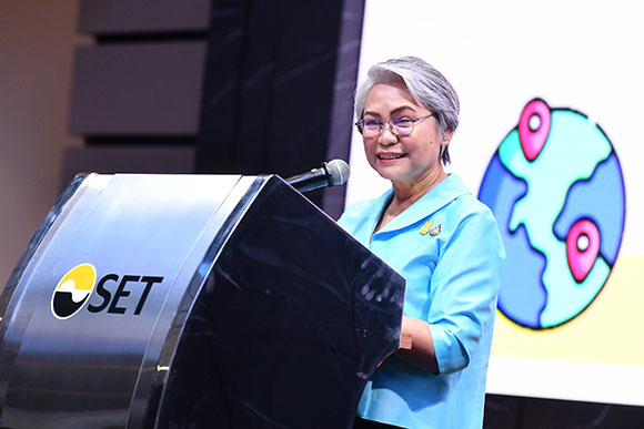 3835 พม แรมรุ้ง วรวัธ