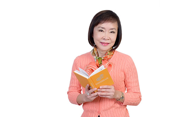 รศ. ดร. ศิริยุพา รุ่งเริงสุข ลงมือร่างหลักสูตรพัฒนาภาวะผู้นำแพทย์คลื่นลูกใหม่สร้างผู้นำแห่งการเปลี่ยนผ่าน