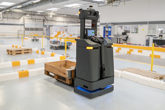6279 MiR1200 PalletJack