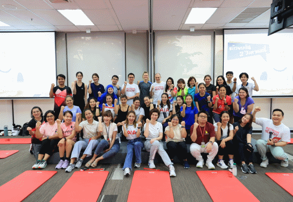 เอไอเอ ประเทศไทย จัดเวิร์คเอ้าท์ เซสชั่น สุดเอ๊กซ์ตรีม ดึงโค้ชจากสโมสรระดับโลก ‘ท็อตแน่ม ฮ็อตสเปอร์’ จัดคลาส HIIT ให้กับพนักงาน