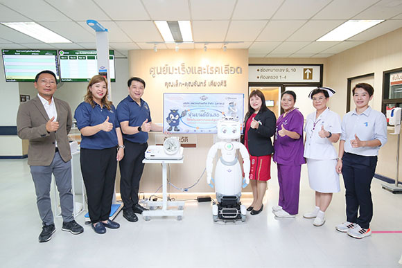 สหมิตรถังแก๊ส (SMPC) เดินหน้า CSR ต่อเนื่อง ส่งมอบหุ่นยนต์ดินสอให้ รพ.กลาง สนับสนุนงาน รพ.รัฐทั่วประเทศ