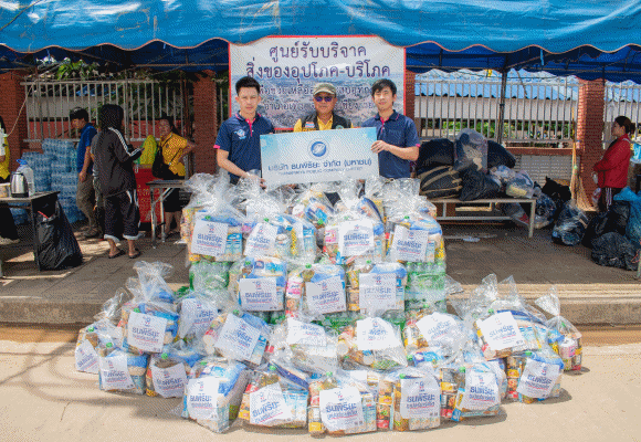 ธนพิริยะ มอบชุดยังชีพ ช่วยเหลือผู้ประสบอุทกภัย 3 อำเภอ ในจ.เชียงราย