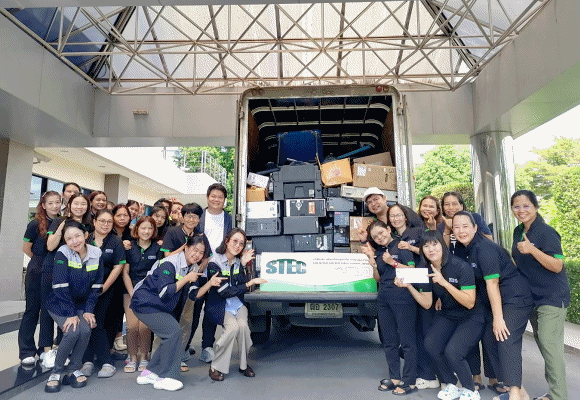STECH ปันน้ำใจบริจาคคอมพิวเตอร์ และอุปกรณ์ไอที มูลนิธิกระจกเงา