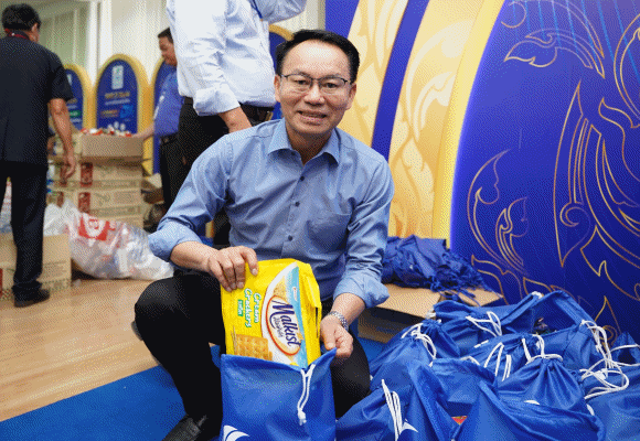 SME D Bank ส่งความปรารถนาดีจากหัวใจ ร่วมบรรจุ ‘ถุงยังชีพ’ นำไปมอบช่วยเหลือผู้ประสบอุทกภัย จ.เชียงราย
