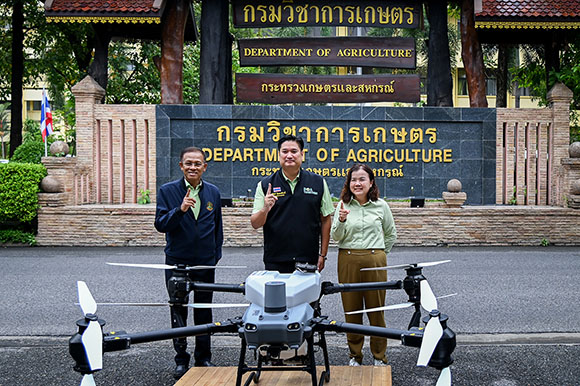 กรมวิชาการเกษตร เปิดจุดให้บริการซ่อมเครื่องจักรกลการเกษตร ช่วยน้ำท่วม
