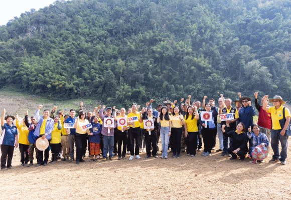 EXIM BANK เดินหน้าจับมือพันธมิตรลงพื้นที่แก้ภัยแล้งพร้อมแก้หนี้ครัวเรือนในชุมชน เพิ่มมูลค่าสินค้าชุมชน สร้างรายได้ยั่งยืนในชุมชนห้วยน้ำเพี้ย จ.น่าน