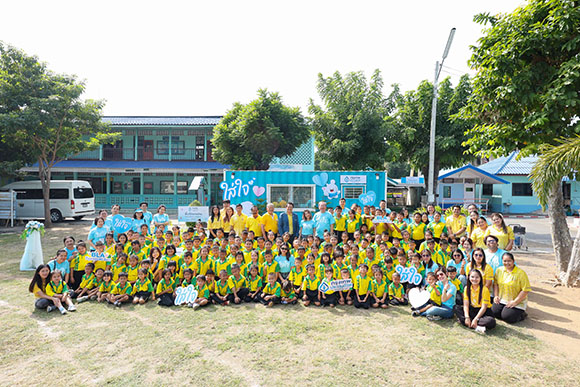 กรุงเทพประกันชีวิต รวมพลังทำความดีส่งท้ายปี มอบของขวัญฮีลใจ กับโครงการ ‘ใส่ใจแบ่งปัน สานฝันเพื่อน้อง’