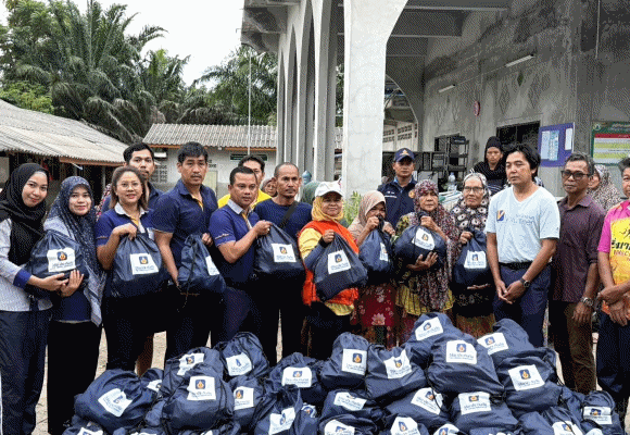 วิริยะประกันภัย ปันธารน้ำใจ เยียวยาผู้ประสบภัยน้ำท่วมปัตตานี