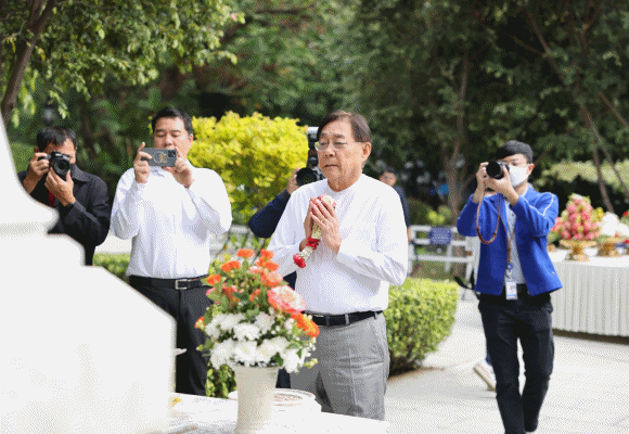 SME D Bank ร่วมพิธีบวงสรวงสิ่งศักดิ์สิทธิ์ ในการจัดทำพระคลัง ในพระคลังมหาสมบัติ เนื่องในโอกาสวันคล้ายวันสถาปนากระทรวงการคลัง ครบรอบ ๑๕๐ ปี