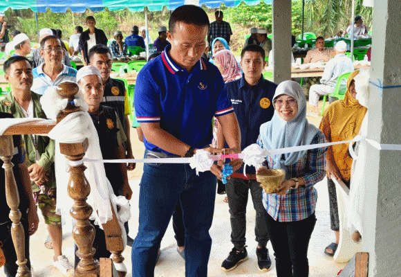 ‘กลุ่มสมอทอง’ เปิดศาลาอเนกประสงค์ ชรบ. อ.ท่าชนะ จ.สุราษฎร์ธานี